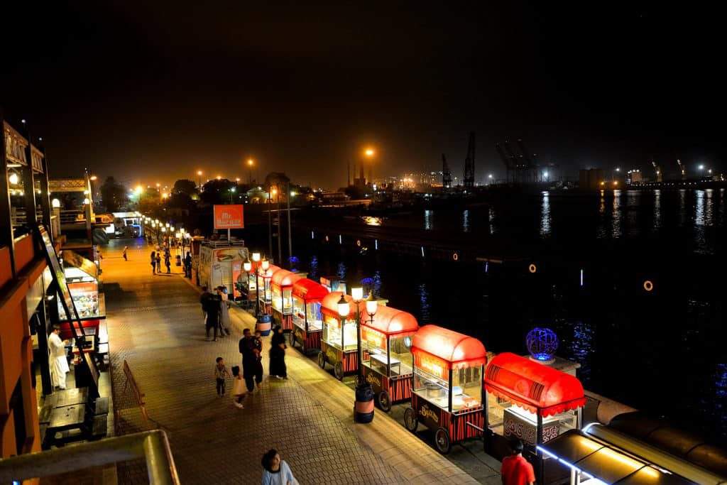 10 Images Proved That Why Karachi IS Called ‘City Of Lights’