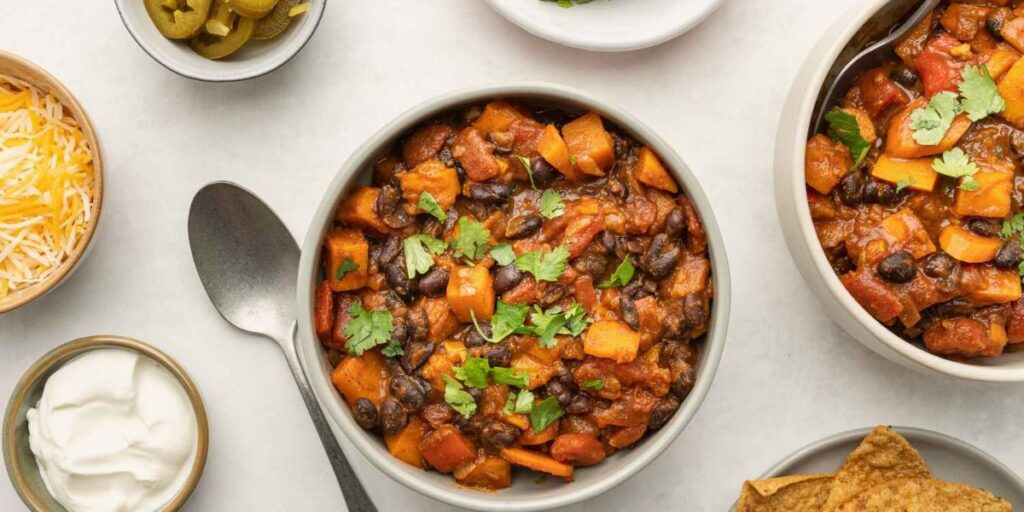 Wonderful Potato and Black Bean Chili 